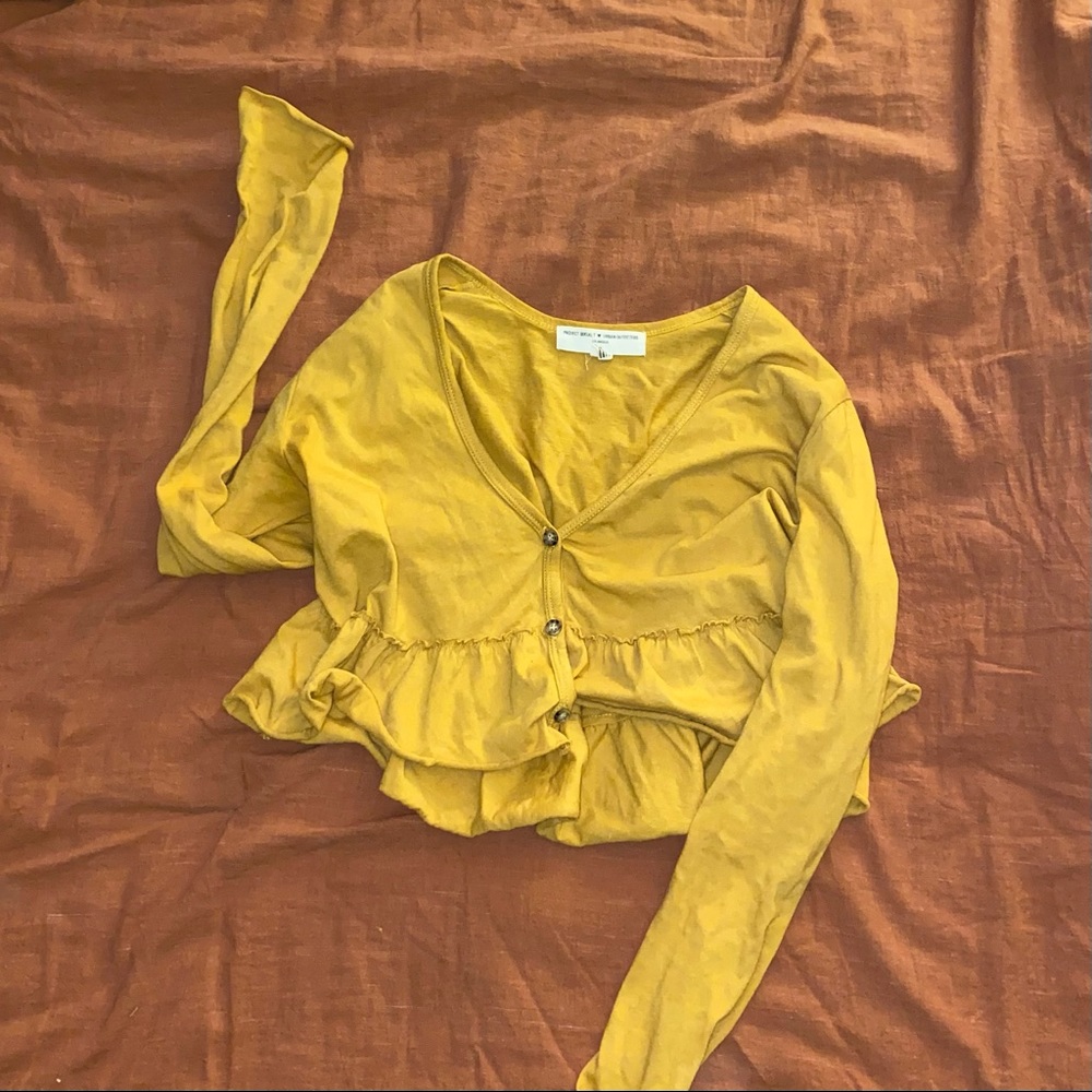 URBAN OUTFITTERS crop long sleeve